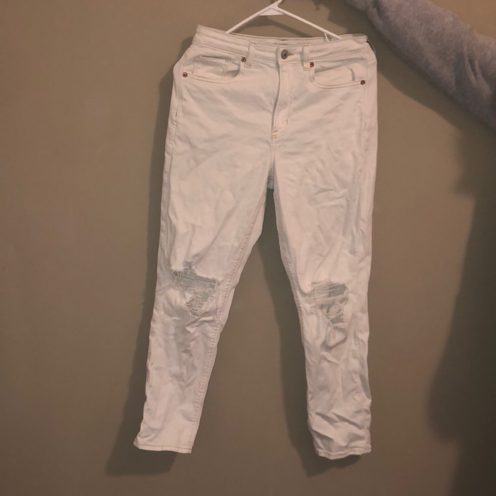 White skinny/straight leg jeans